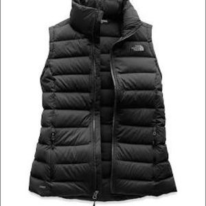 *** New*** Women’s north face stretch down vest